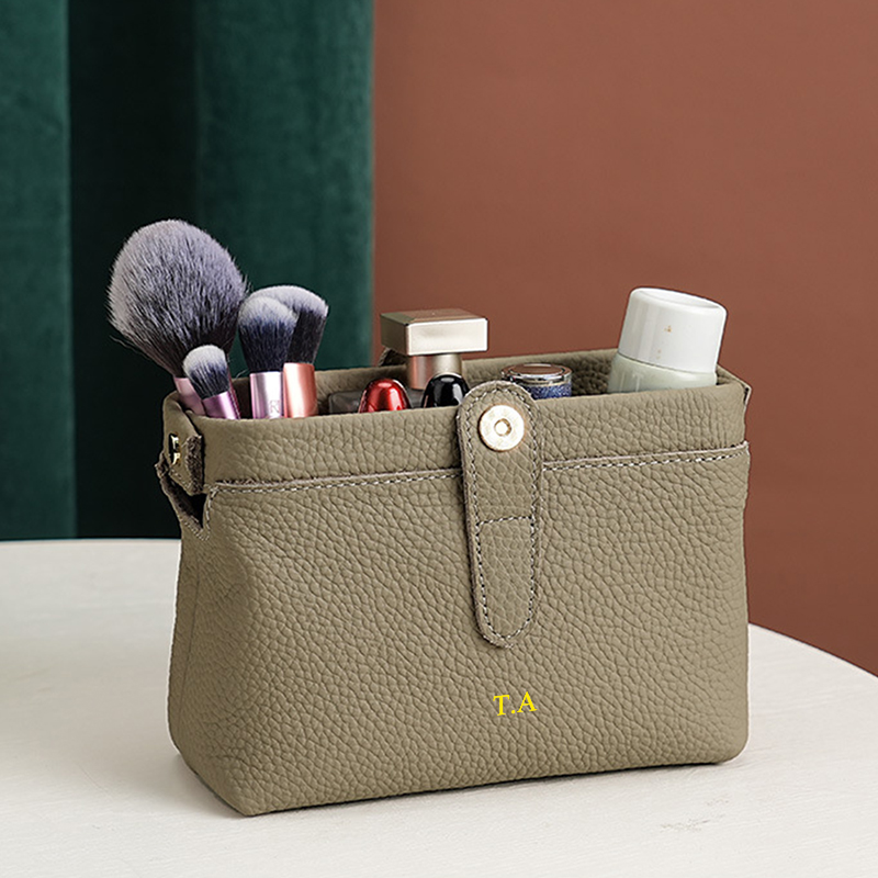 نقش رسائل جلد البقر حقيبة مستح - مراجعة Luxury Skincare Accessories وسعره