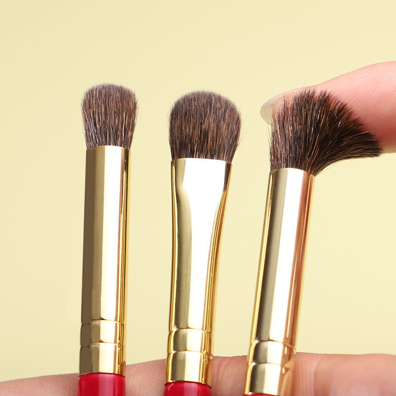 فرشاة مكياج CHICHODO - سلسلة و - مراجعة Luxury Skincare Accessories وسعره